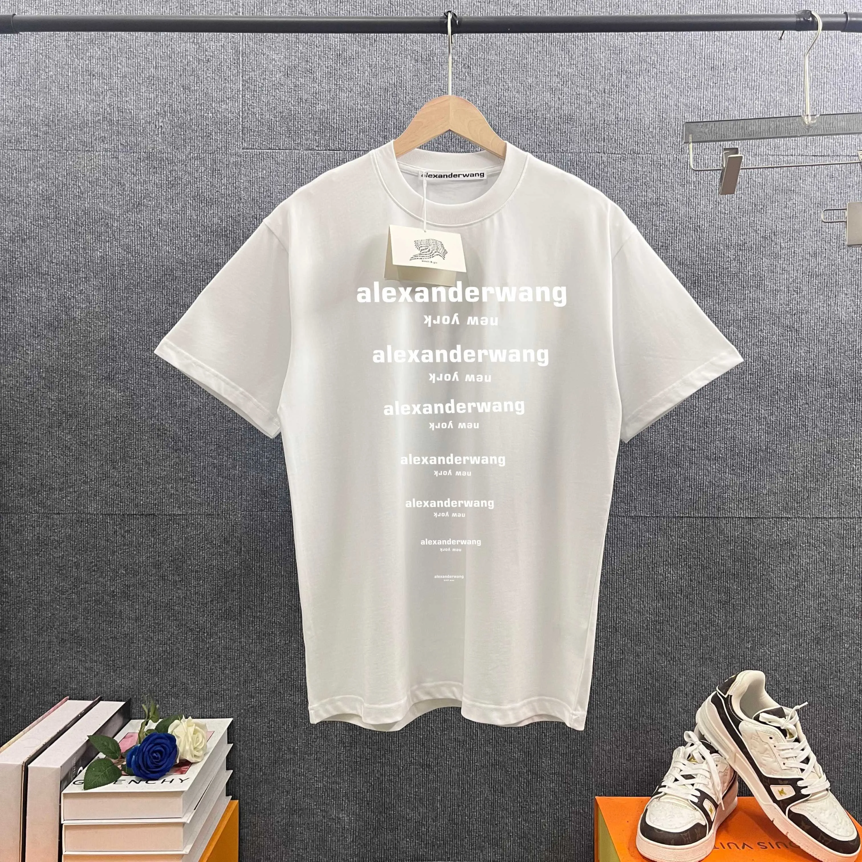 * * *alexan 2026 New Arrival Classic logo T Same Style ：Black White Red Size： S （90-130 ） M （120-150 ） L （140-165 ） XL （160-180 ） XXL （180 ）